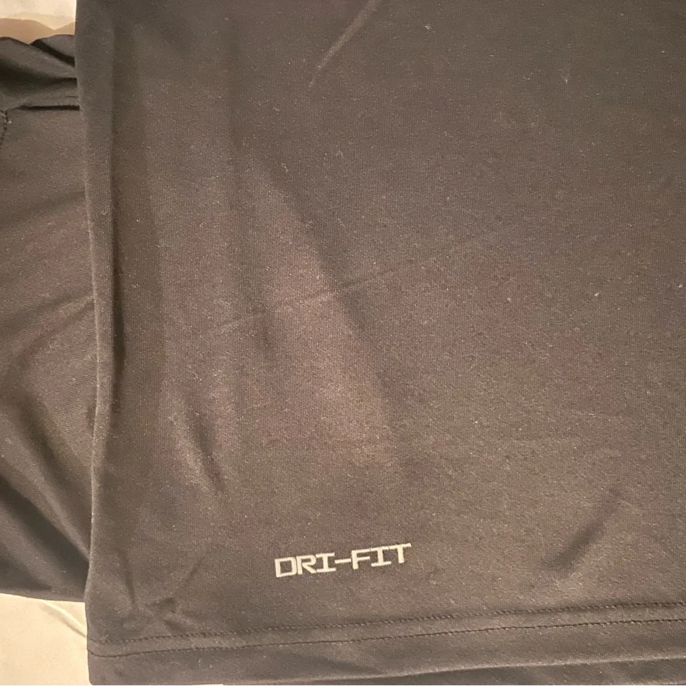 Nike Men's Black Short Sleeve Tee NWOT - Picture 5 of 6